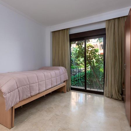Apartamento Con Piscina - Эстепона Экстерьер фото