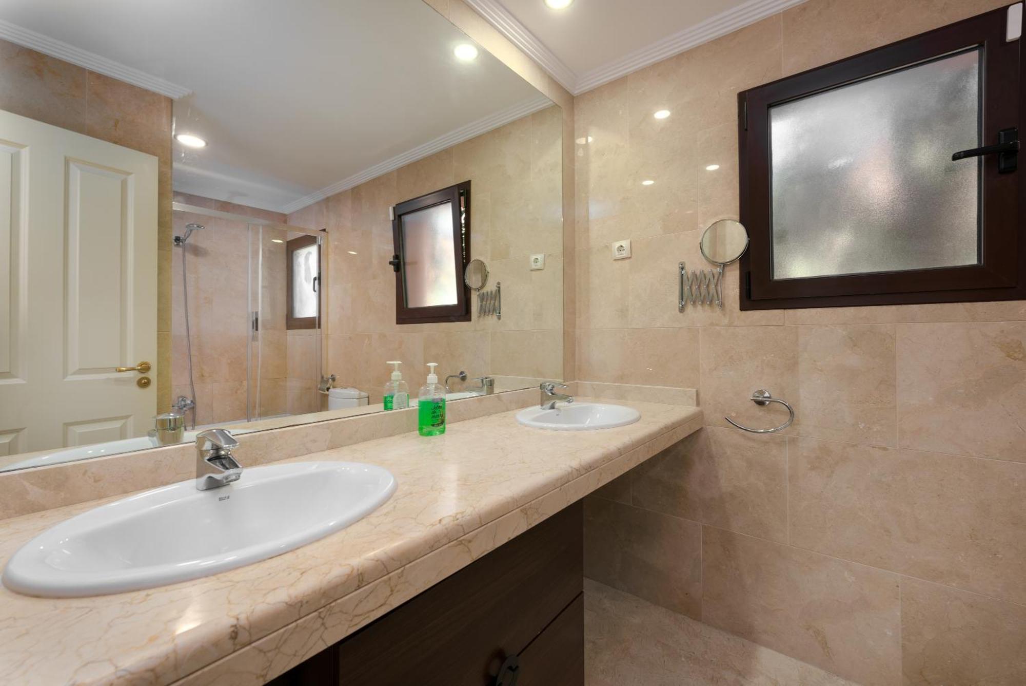 Apartamento Con Piscina - Эстепона Экстерьер фото