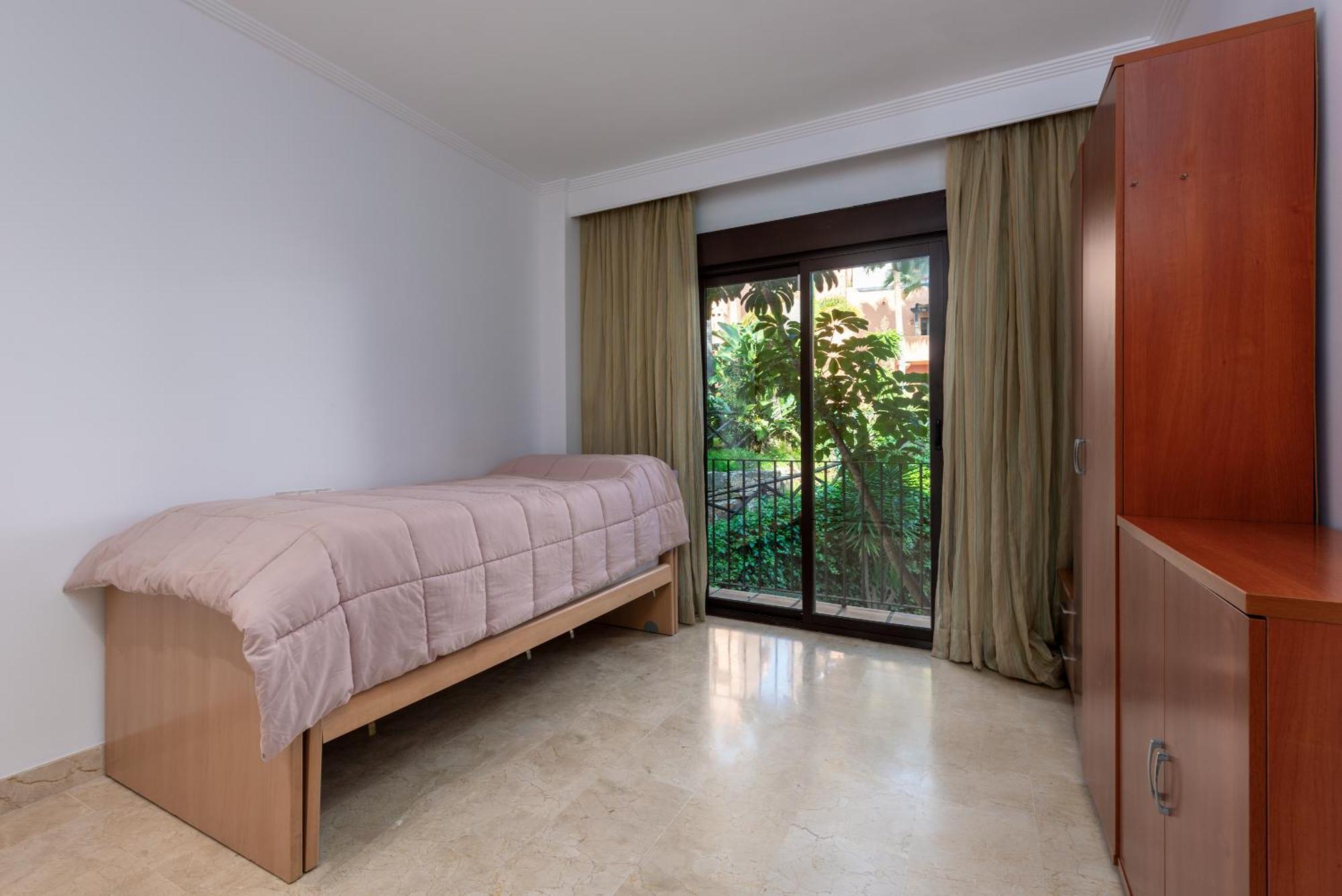 Apartamento Con Piscina - Эстепона Экстерьер фото
