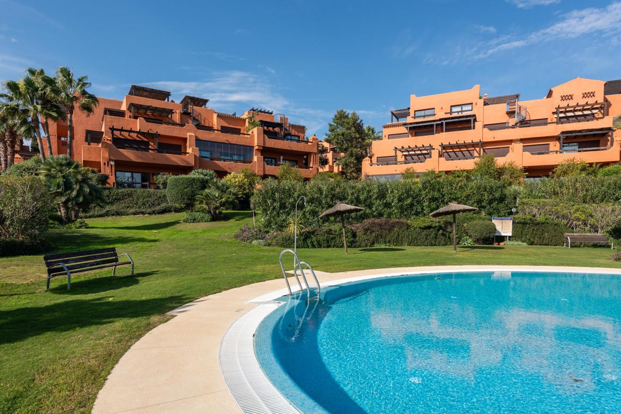 Apartamento Con Piscina - Эстепона Экстерьер фото